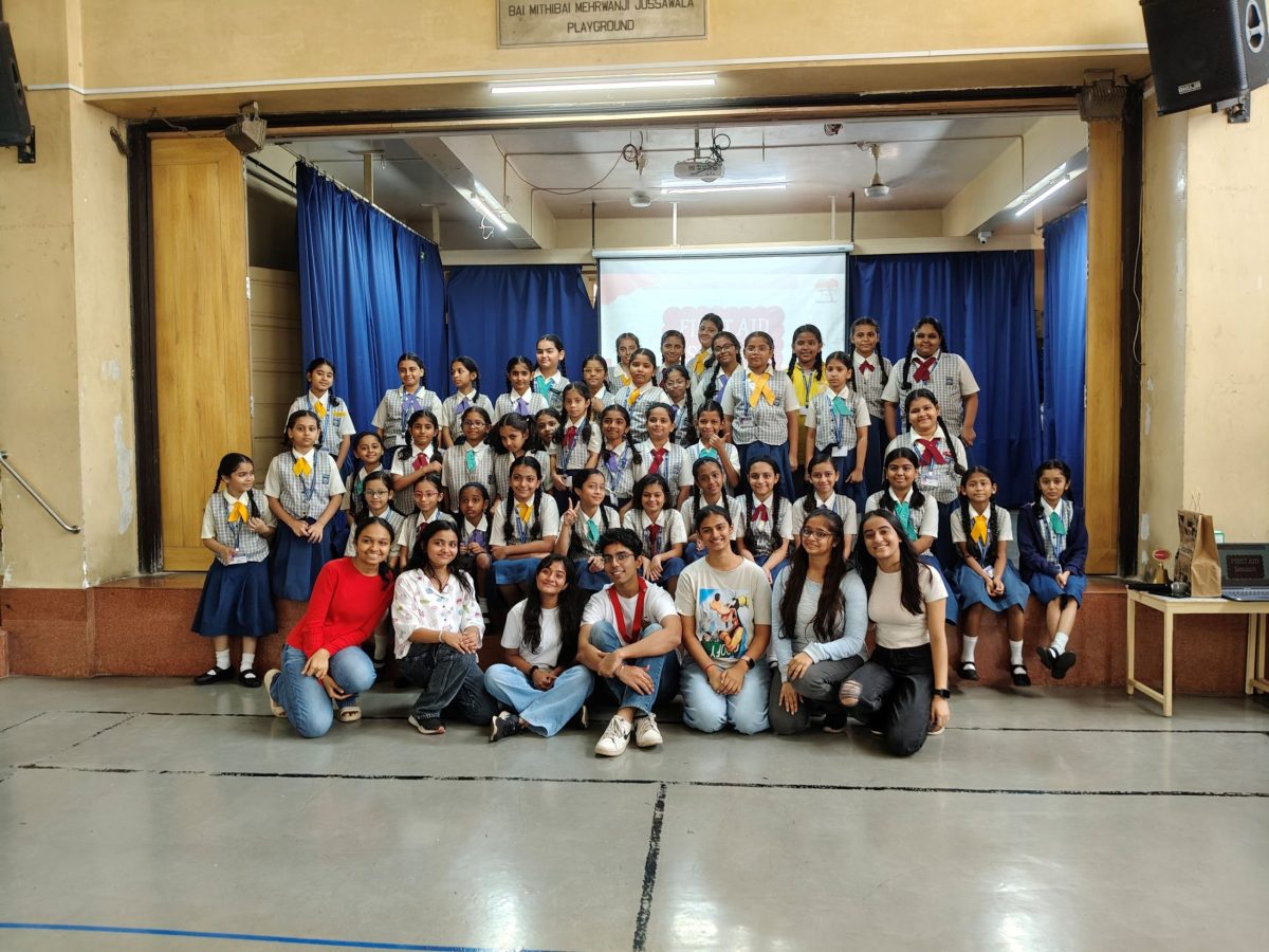 First Aid session by collage student_7